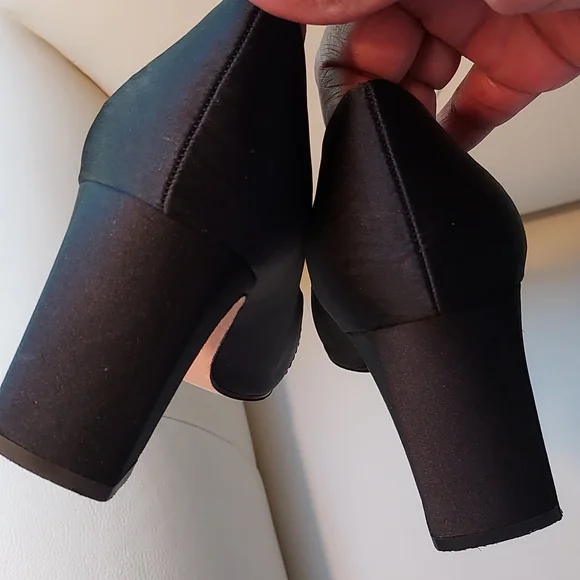 NINA Satin EUC - Picture 8 of 8